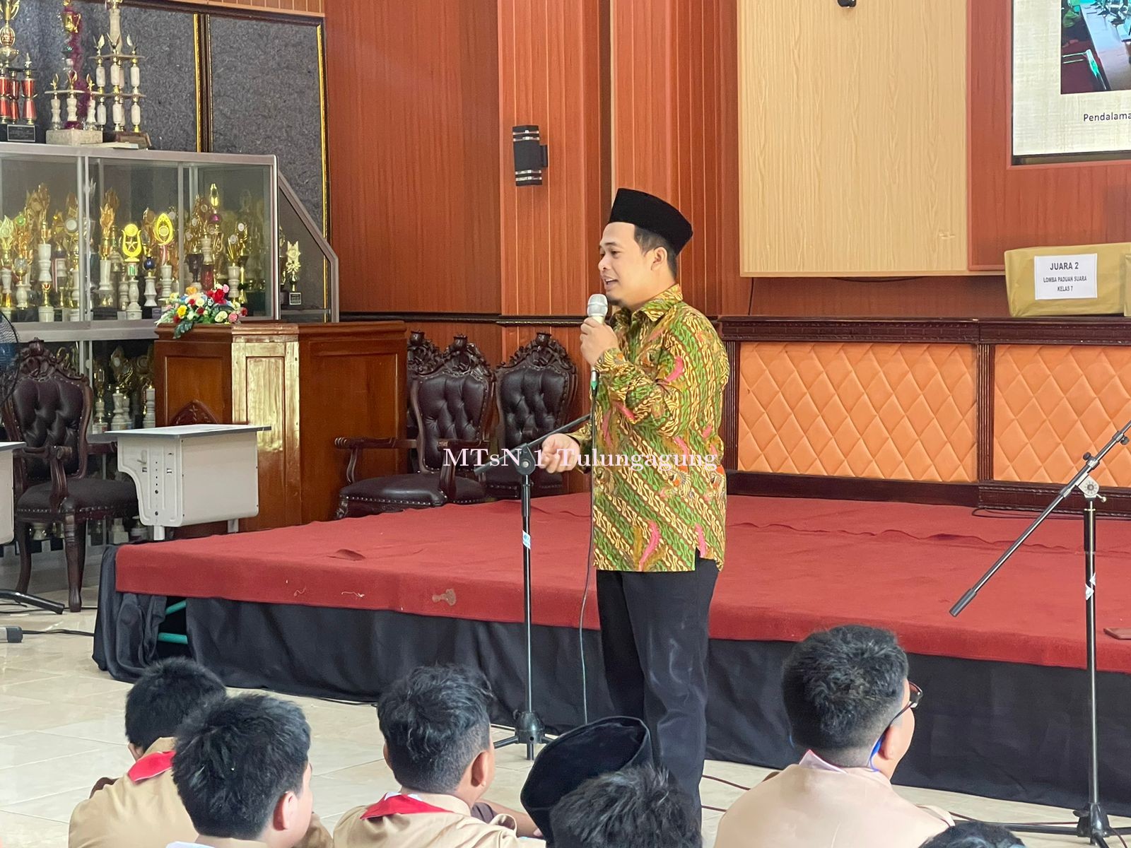 Peserta Didik Baru Dikenalkan Unggulan Madrasah Riset