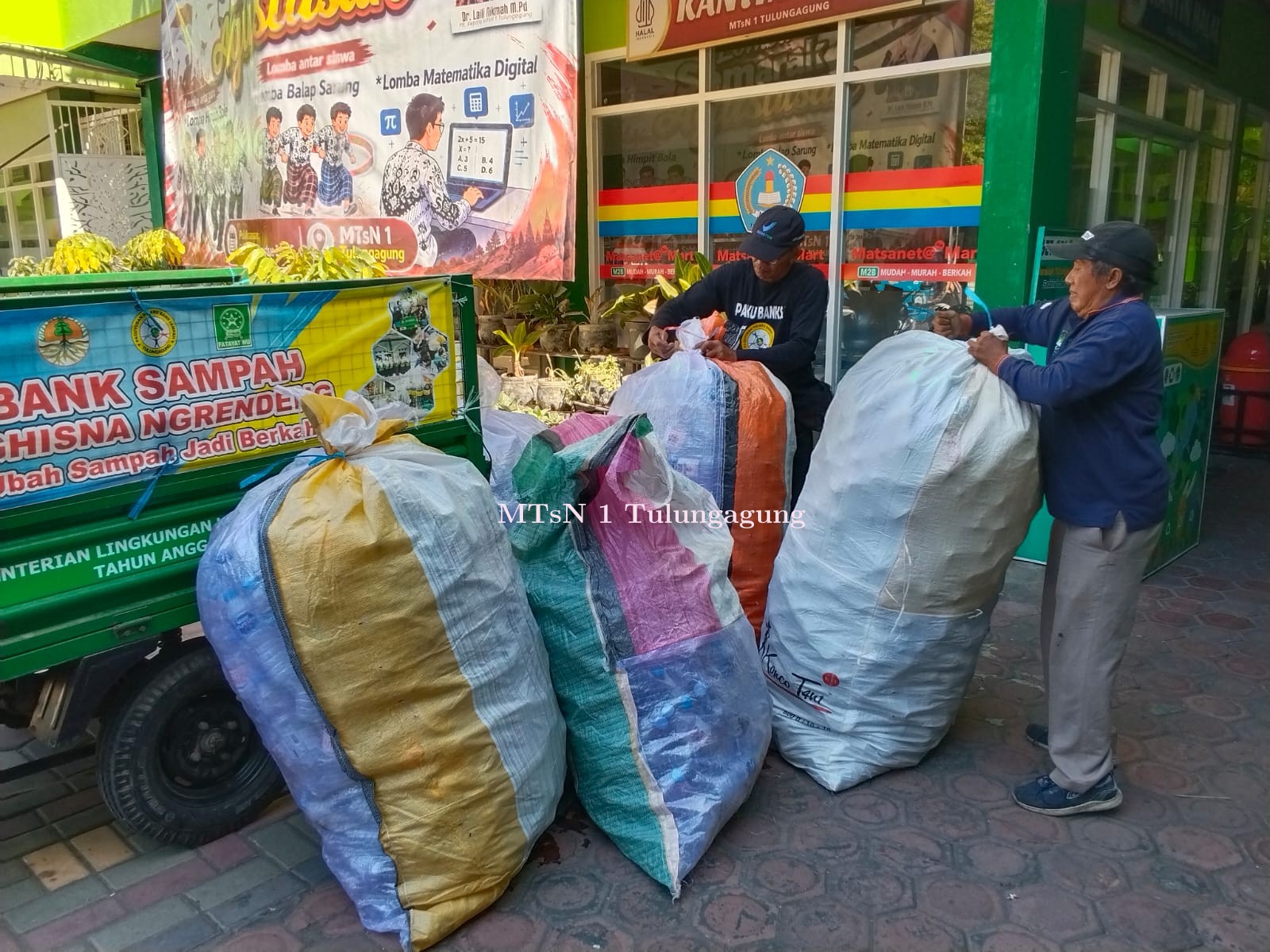 Full, Matsaneta Maksimalkan Pengumpulan Botol Bekas Get Splash