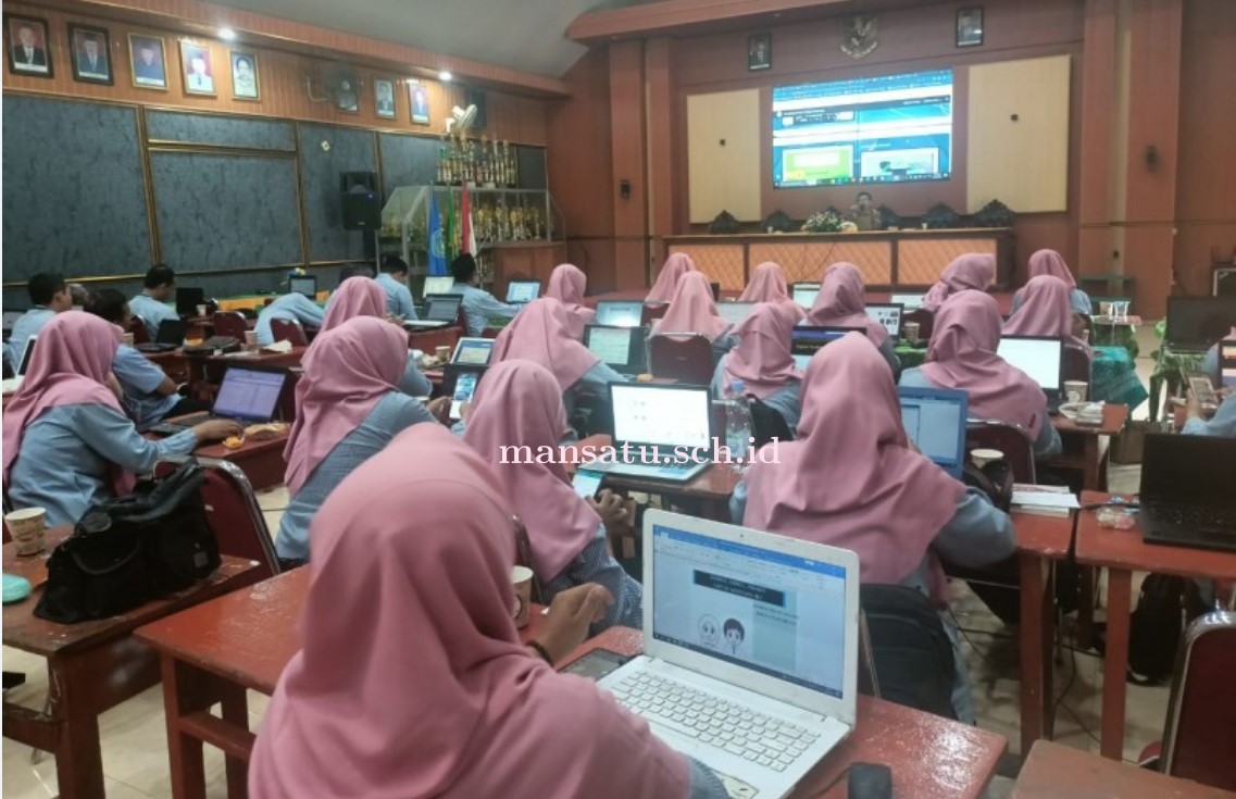 Workshop Penyusunan Media Ajar Berbasis Digital