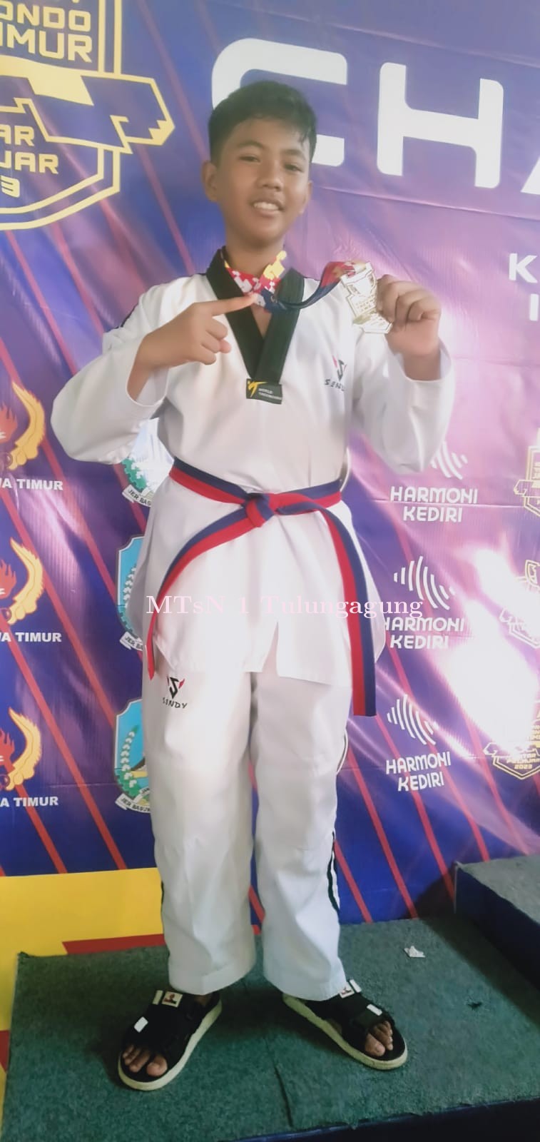 Satu Lagi, Siswa Matsaneta Juara Kejurprov Taekwondo Jatim