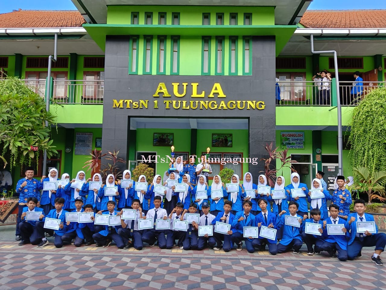 Akhiri Classmeet, Berikan Penghargaan 