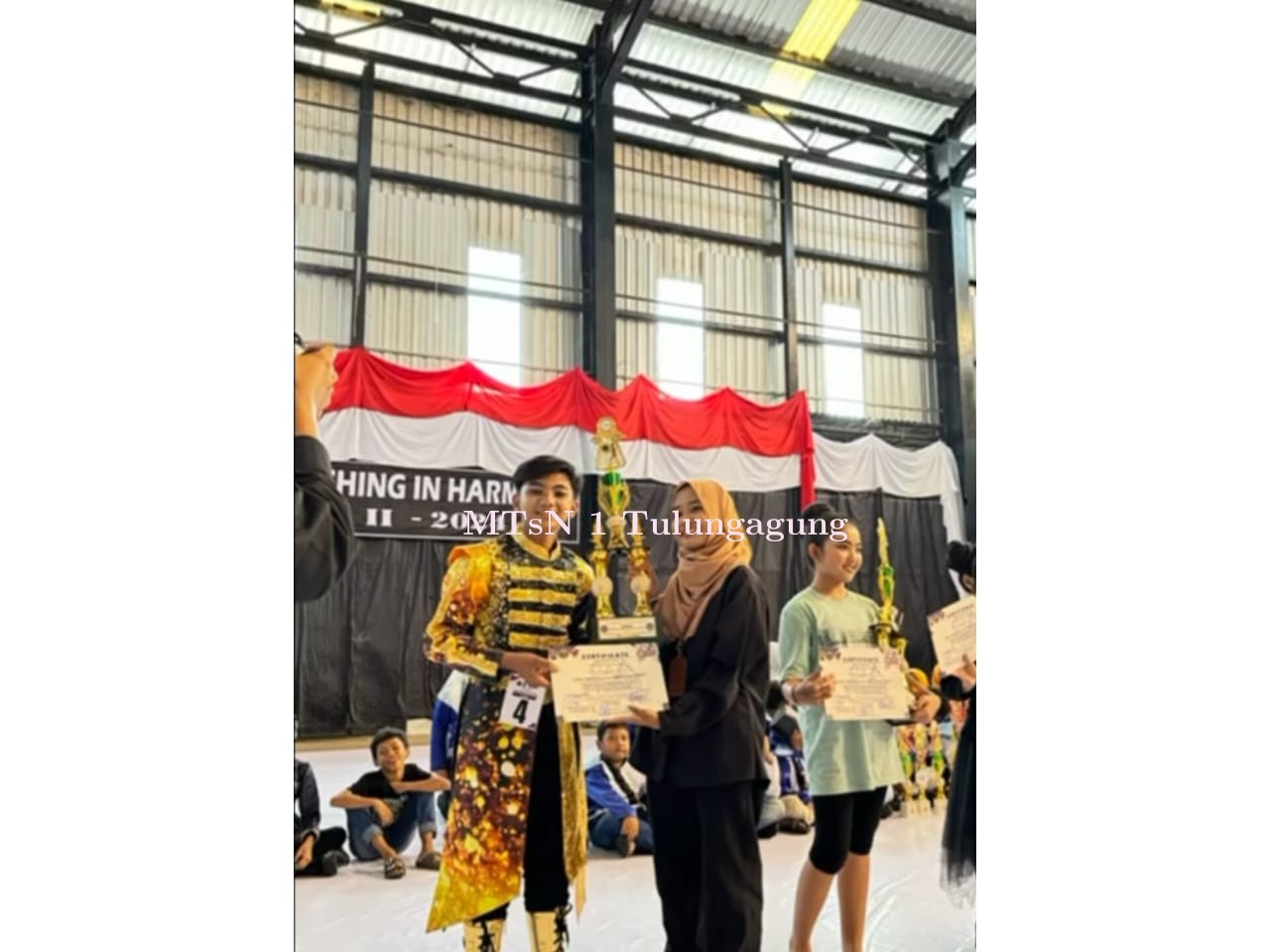 Juara 1 Field Commander Senior dan Juara  2 Drum Mayor Senior di Tuban