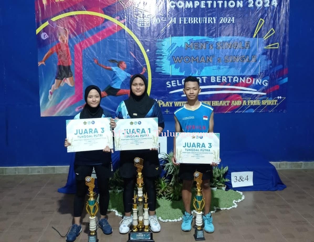 Trio Matsaneta Boyong Juara Kompetisi Bulu Tangkis di Kediri